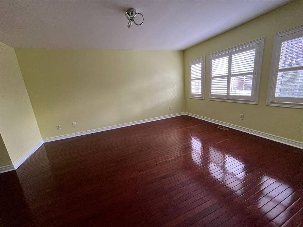 Master bedroom with washroom