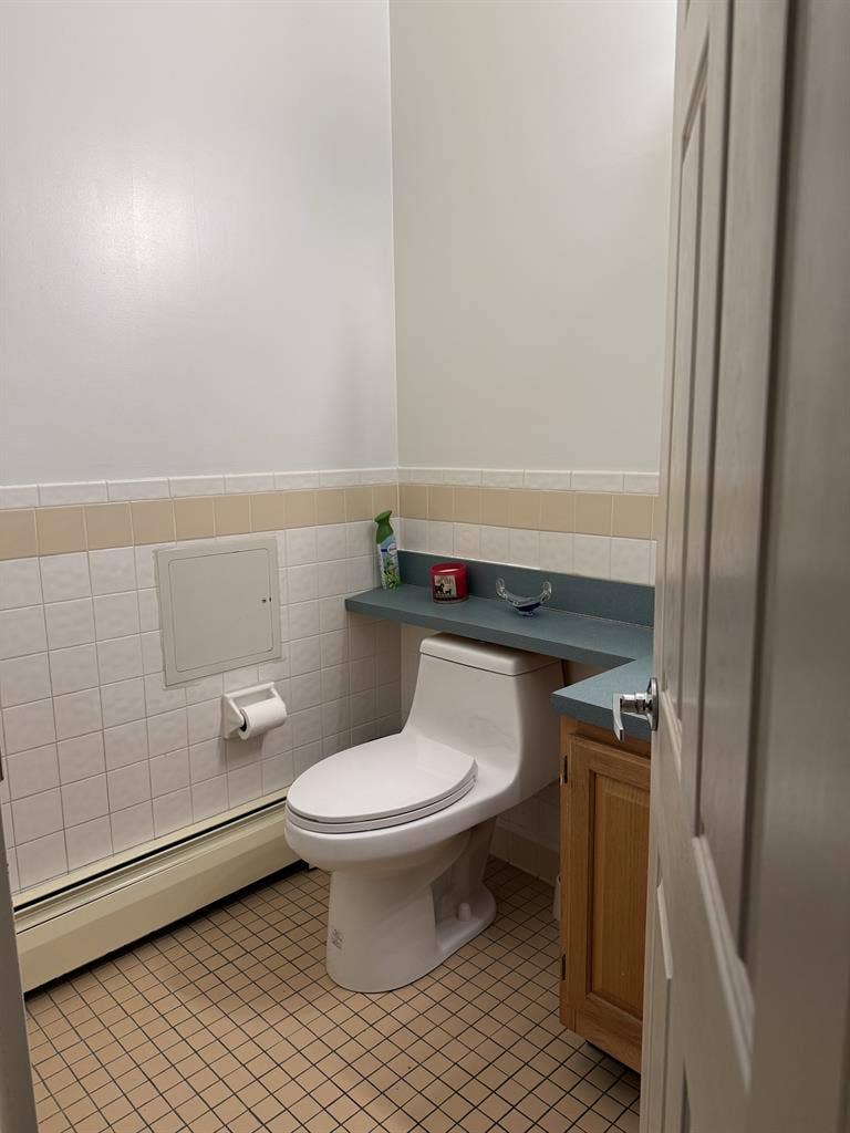 Furnished room/private bathroom