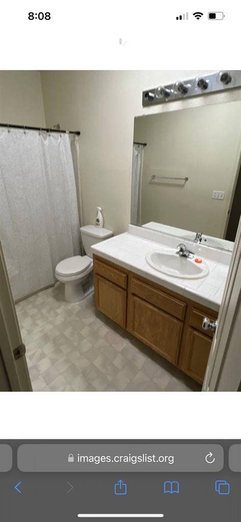 Renting 1 room & bathroomm