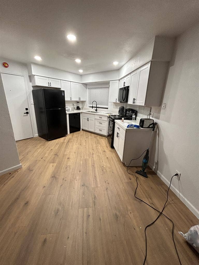 Female, looking for roommate