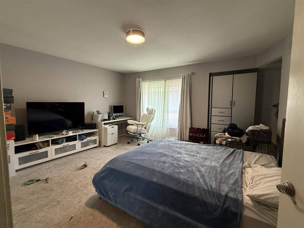 Master bedroom in La Jolla