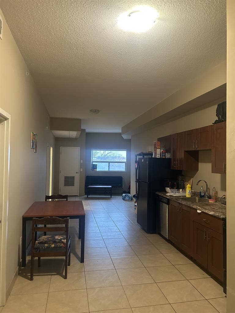 MAY - AUGUST SUBLET IN WATERLOO