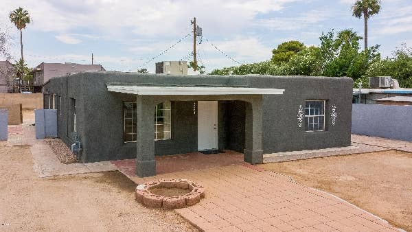 Large master room Dobson/Main Mesa