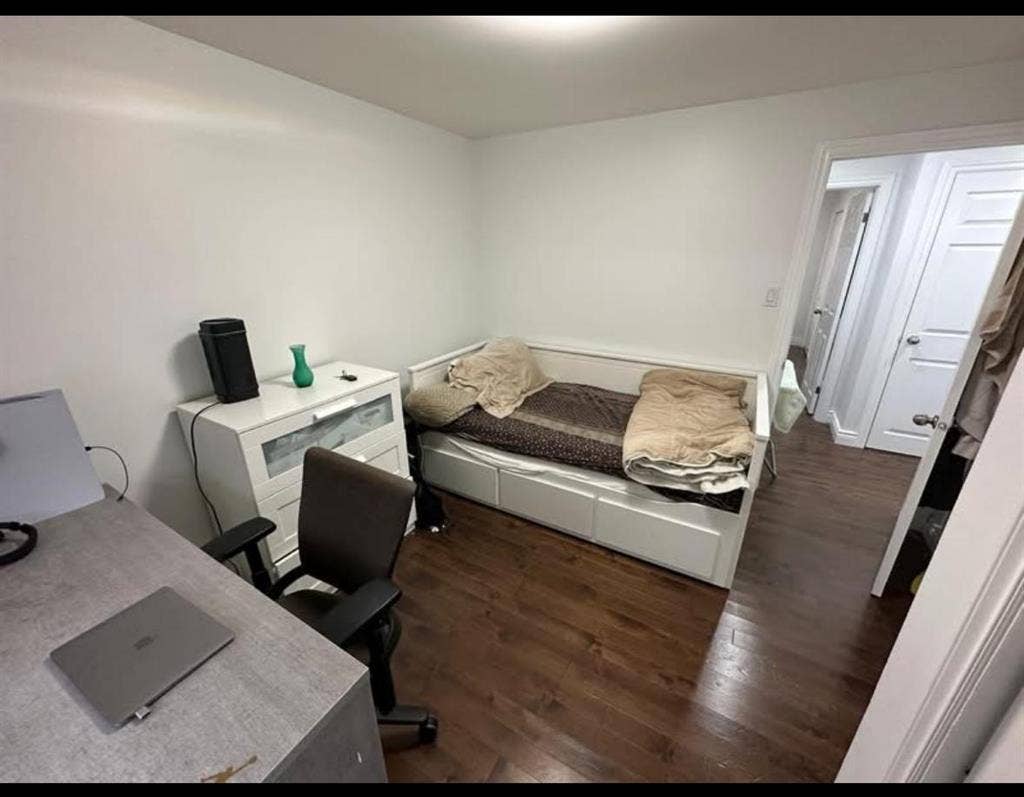 private room for rent