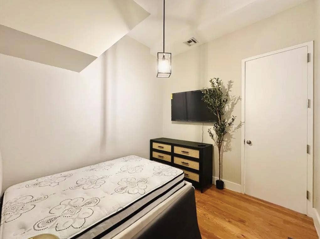 Furnished Room in Bedstuy