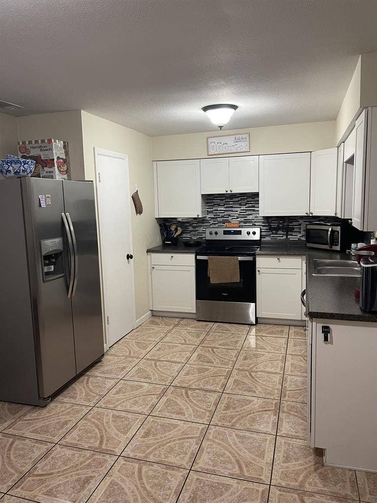 Room for rent in Bartow
 Florida