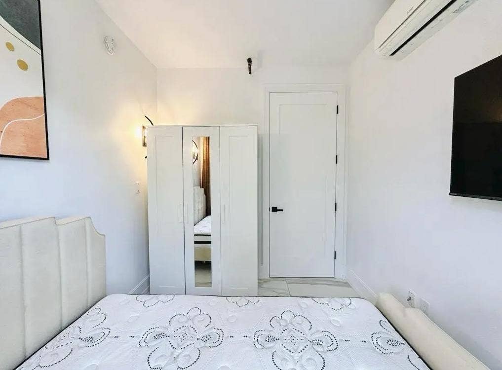 Furnished Room in Bushwick, Lux Bld