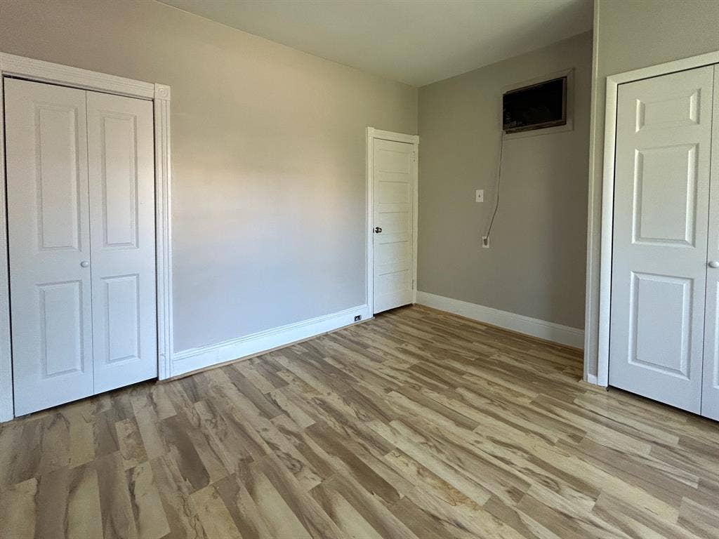 Beautiful Manayunk Bedroom 🏡