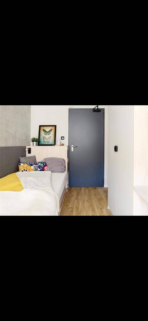 Room for rent in modern apartament