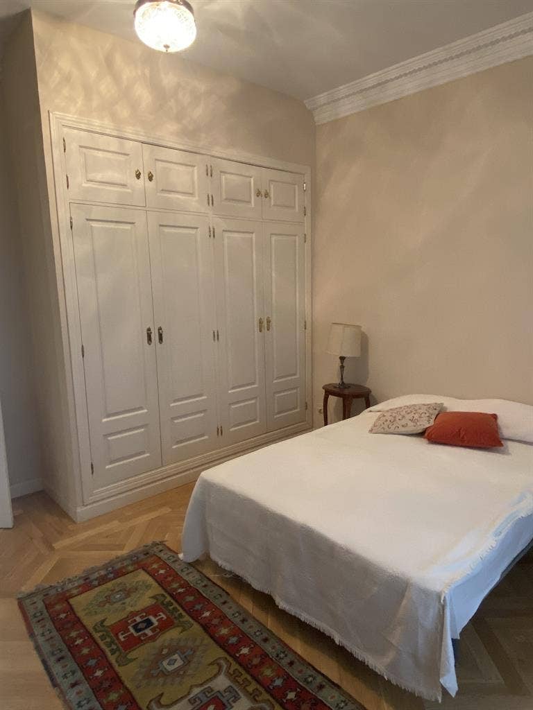 Habitación en Argüelles, Madrid