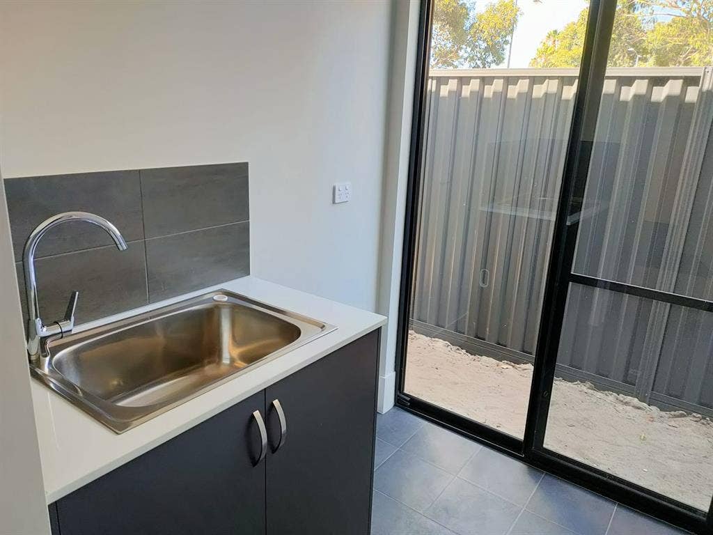 Room to rent - new house Rivervale