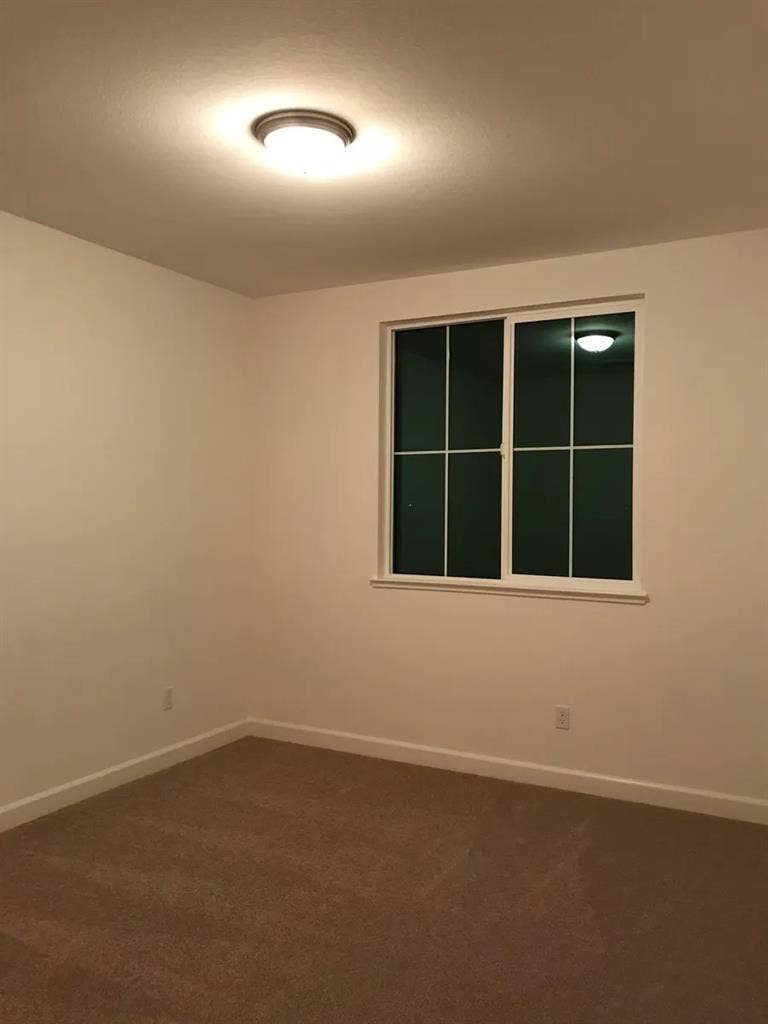 Almost brand new home room rent