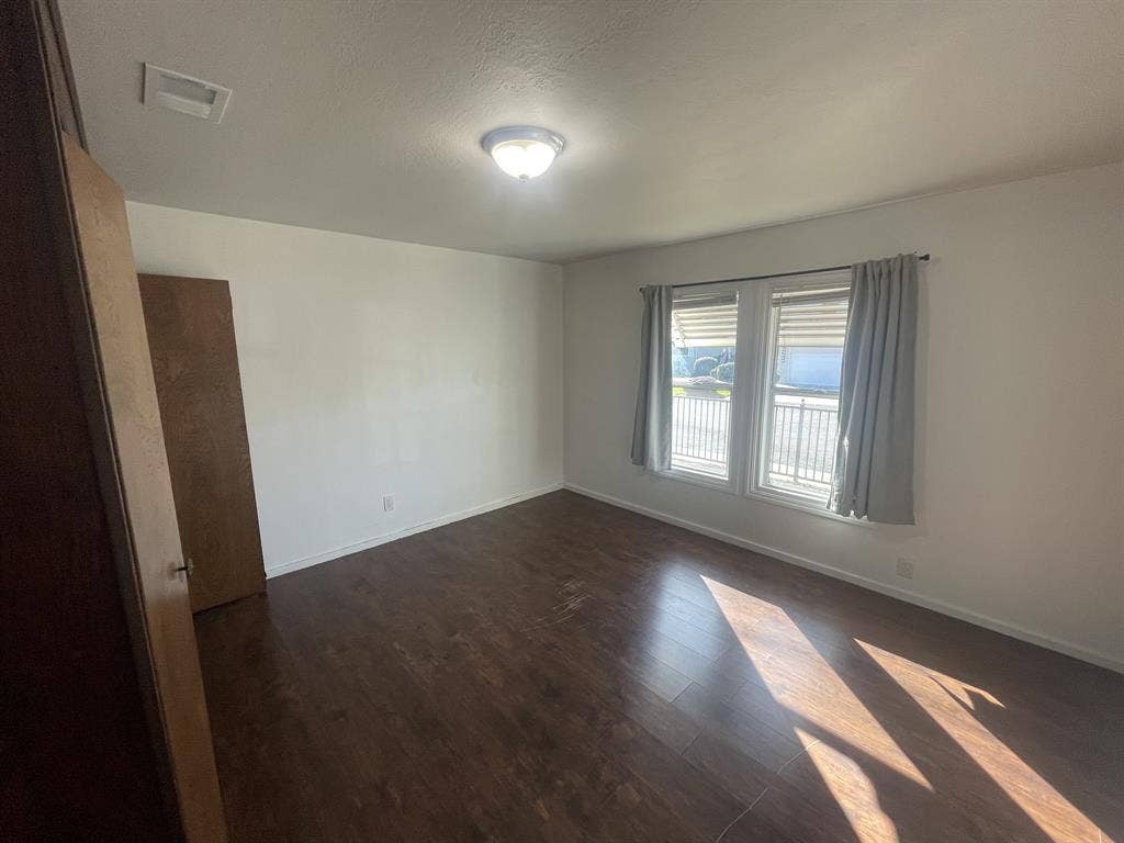 Roommate Wanted - Hayward