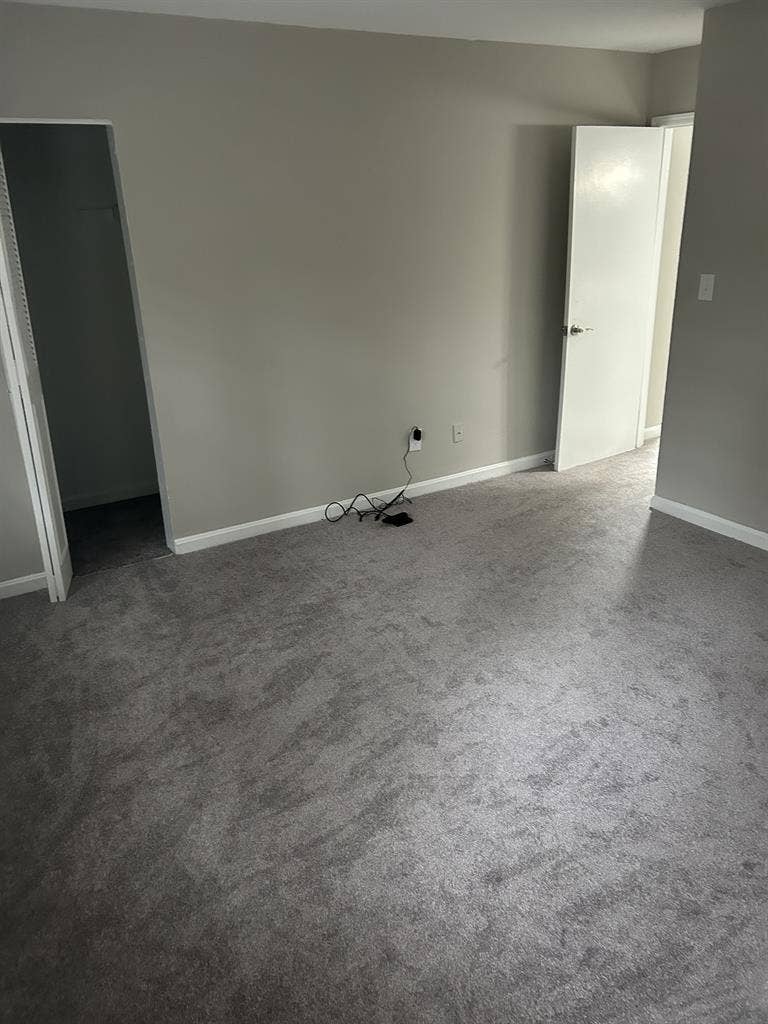 1 Bedroom available in townhome