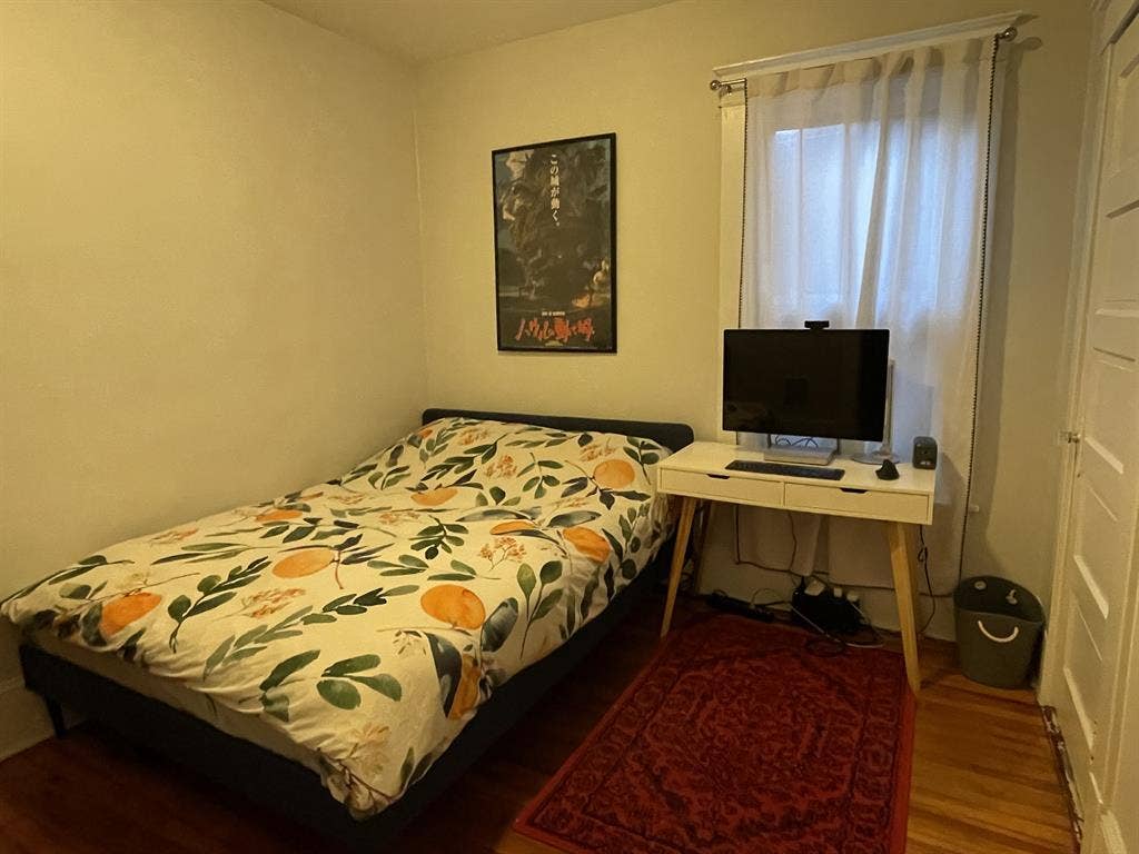 Room to rent in beautiful apartment