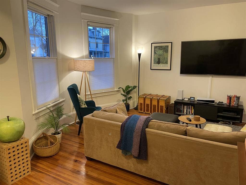 Room to rent in beautiful apartment