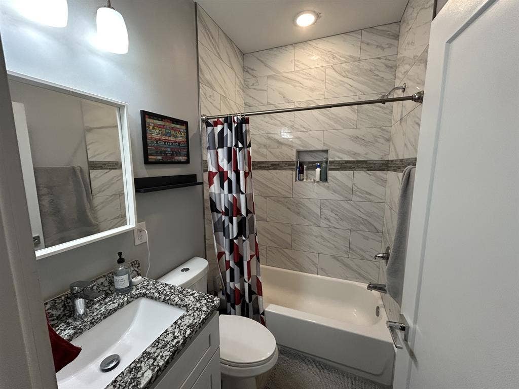 .5 Bathroom, + SqFt