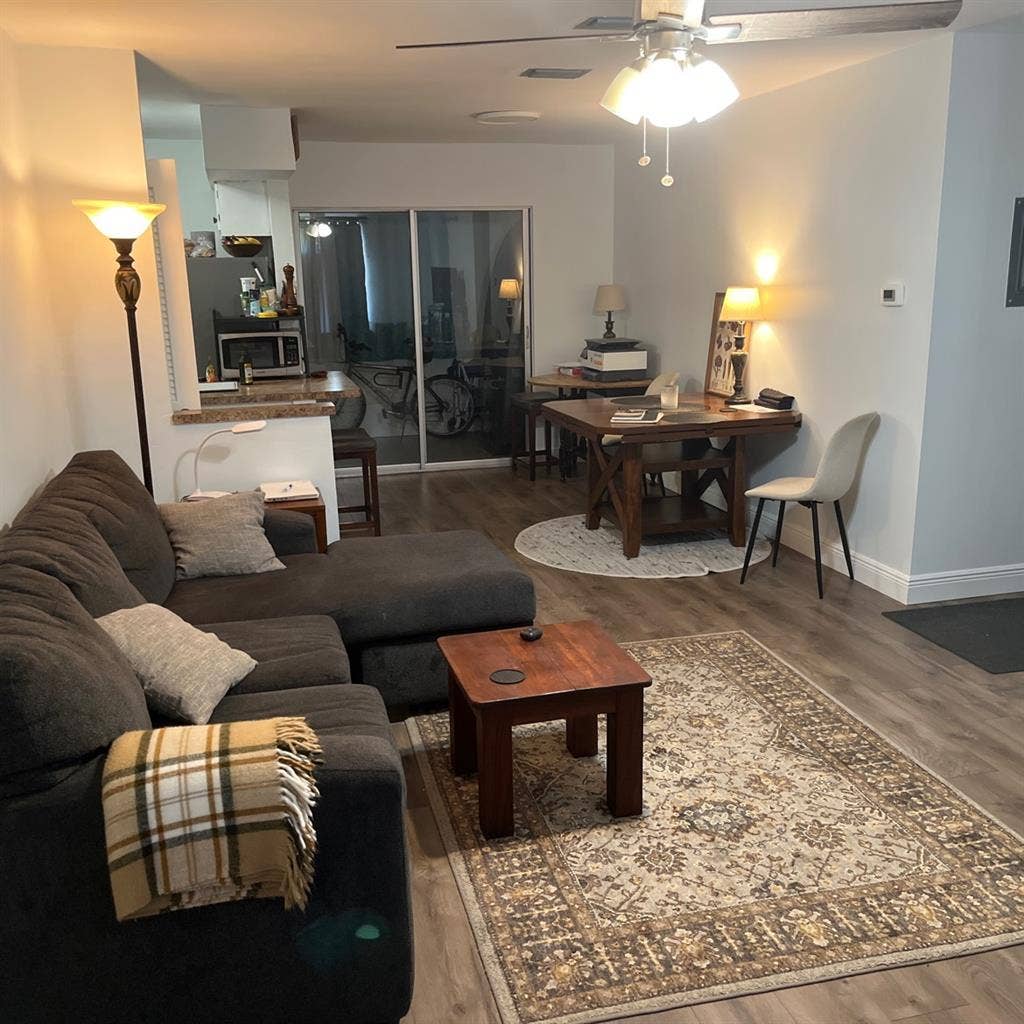 Room for rent in Fort Myerss