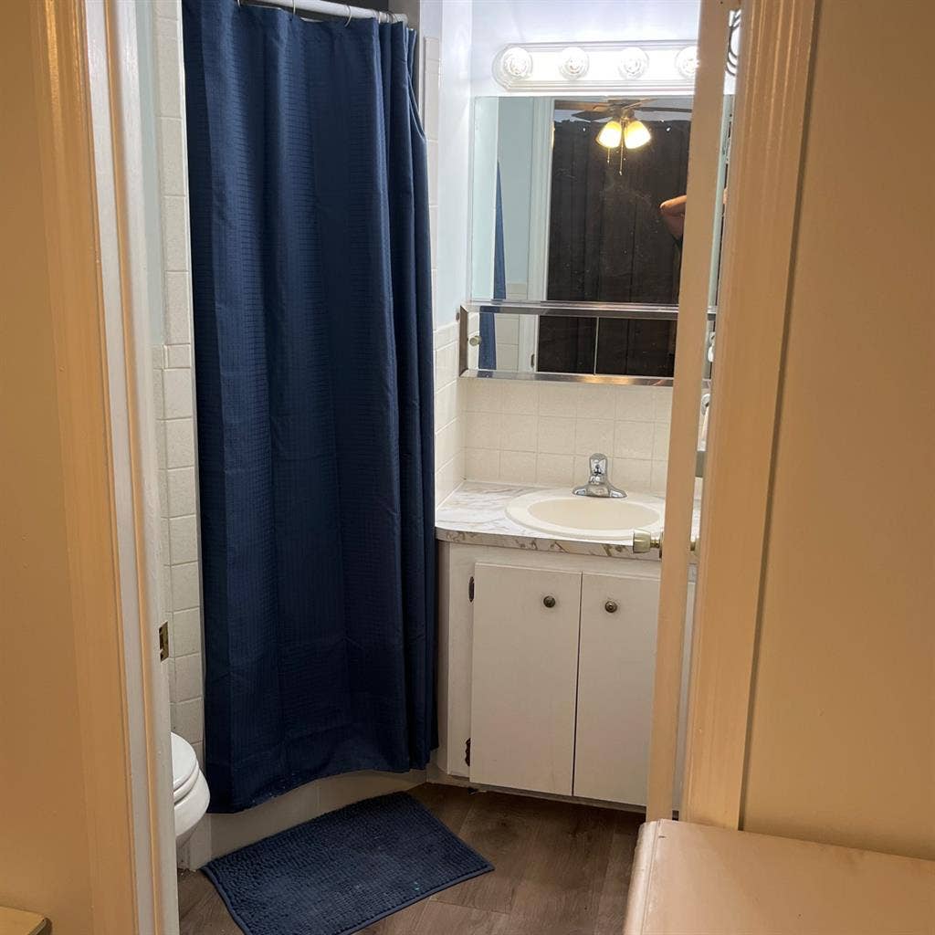 Room for rent in Fort Myerss