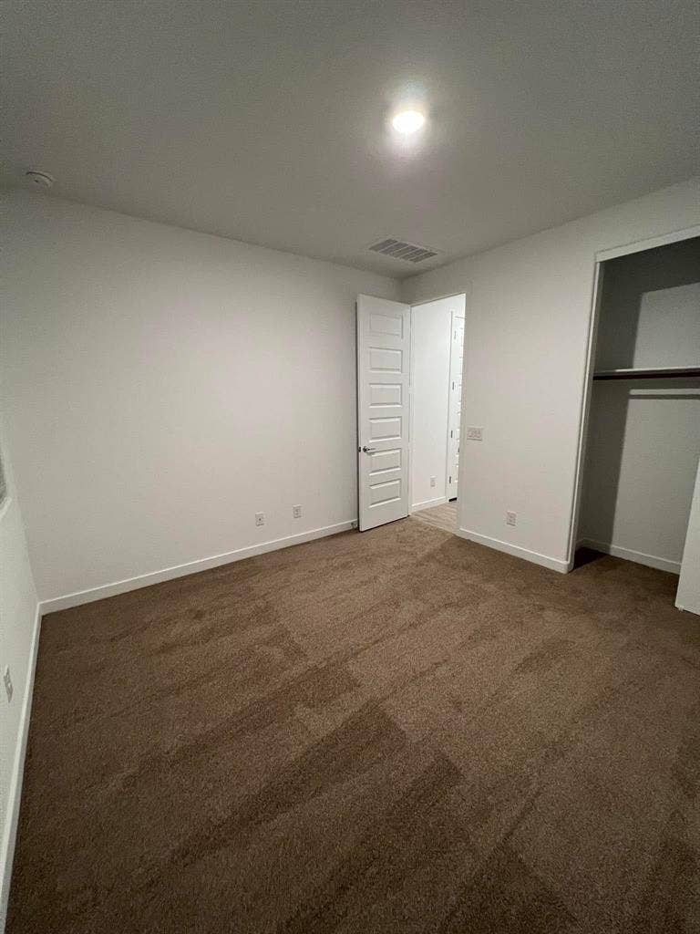 Room for rent in new Gilbert home!