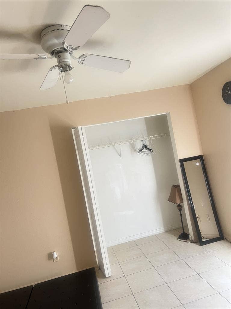 Room in Lehigh acres