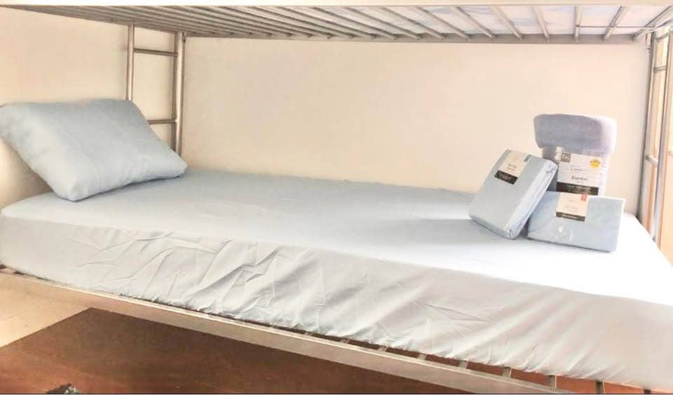 Dorm rooms $ a Week Miami