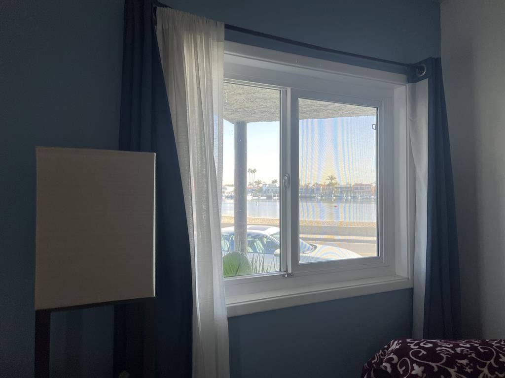 Room 4 Rent across from the water!