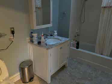 Full furniture One Bed and Bath