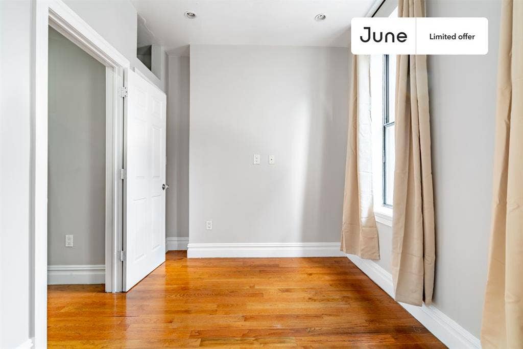 2 BR in New York City