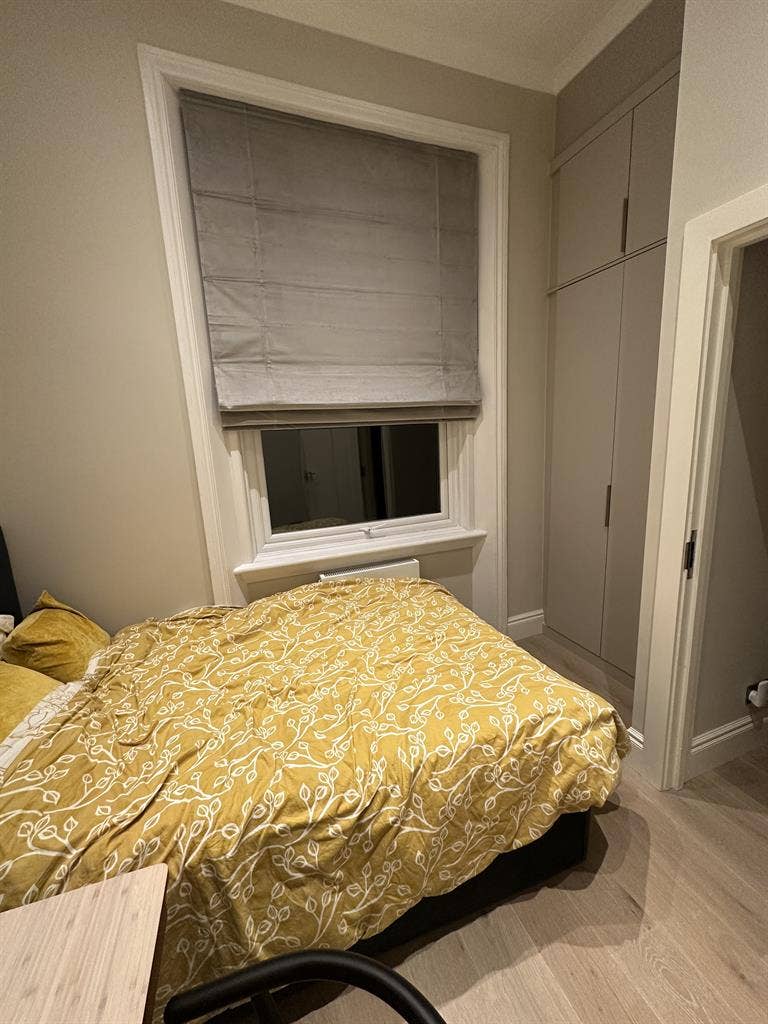 Lovely small double bedroom