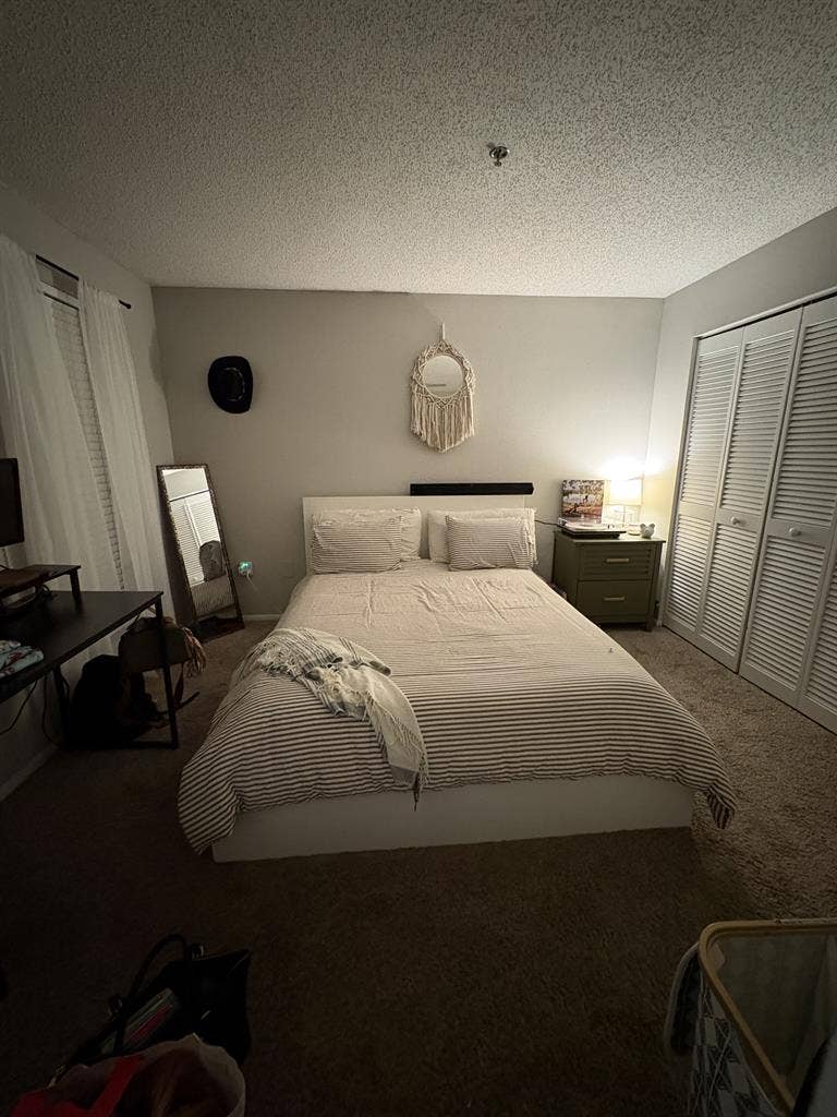 2 vacant rooms for rent!