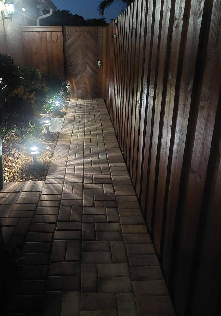 BEDROOM WITH PRIVATE ENTRANCE  BATH