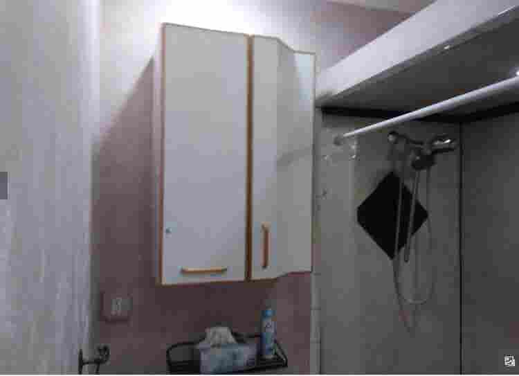 BEDROOM WITH PRIVATE ENTRANCE  BATH