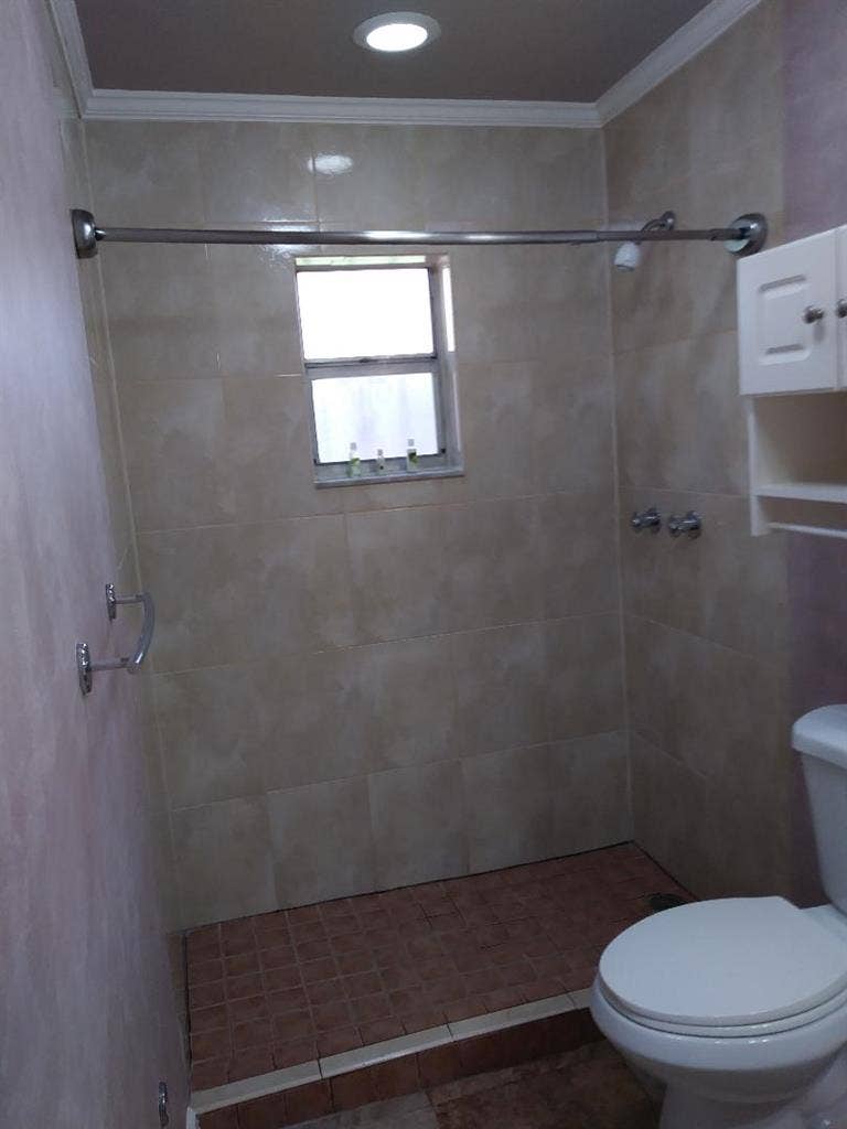 BEDROOM WITH PRIVATE ENTRANCE  BATH