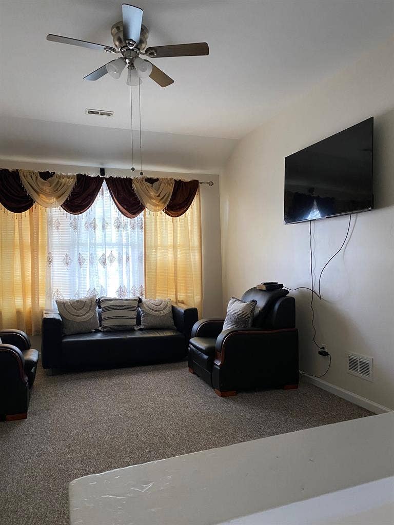 Spacious furnished room for rent