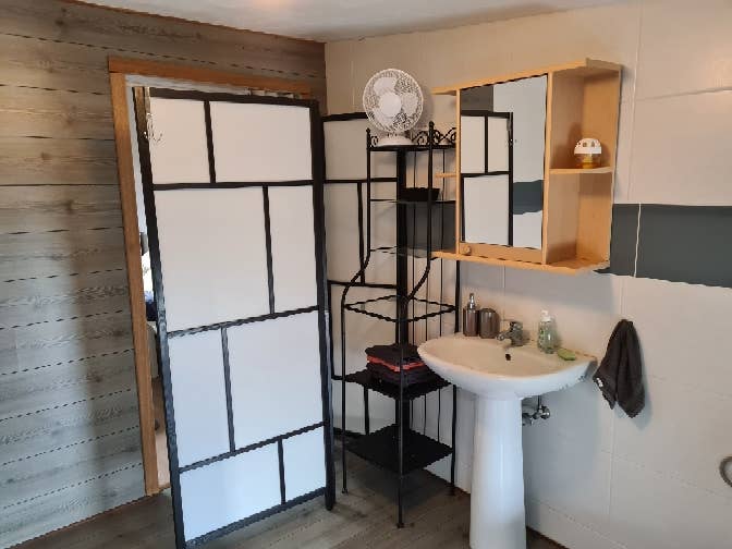 Chambre avec salle de bain privativ