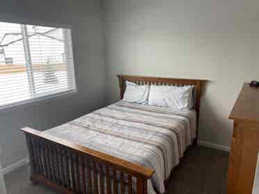 Looking for a roommate!