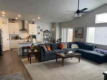 Looking for a roommate!