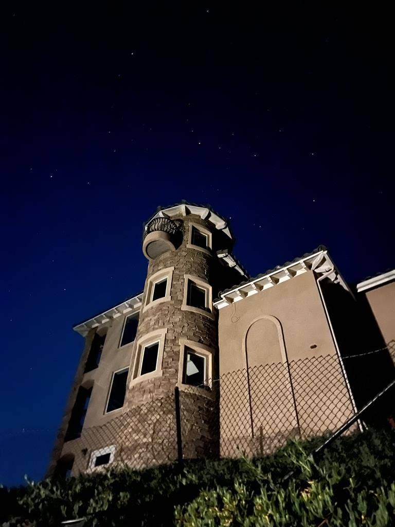 Paradise for Fit, Smart People