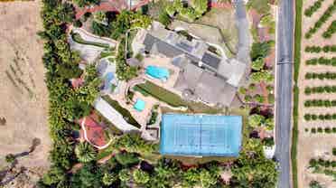 Paradise for Fit, Smart People