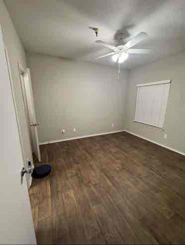 Room to rent in DFW area