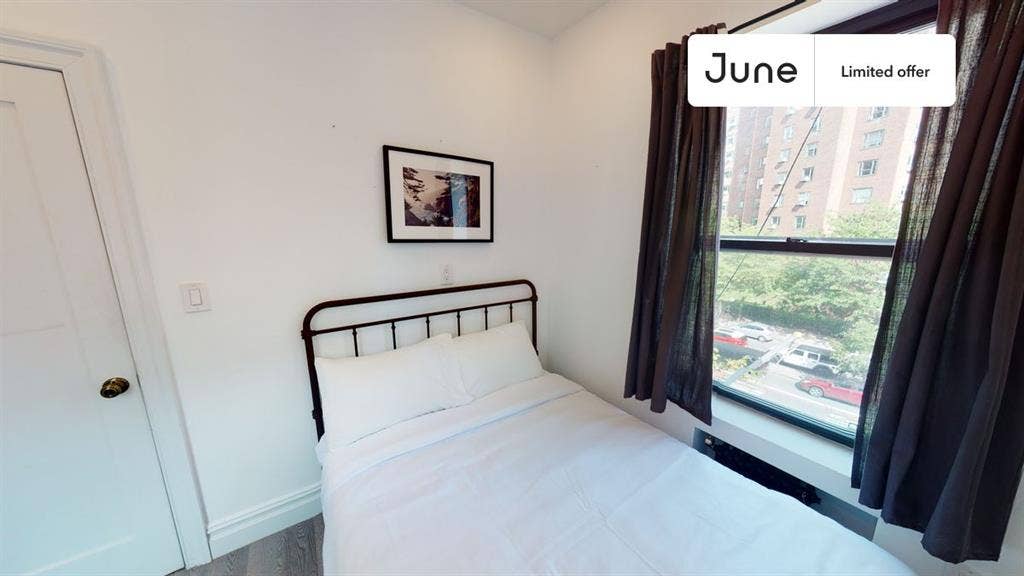 2 BR in New York City