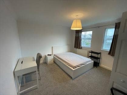 Double bedroom Rent Camden N