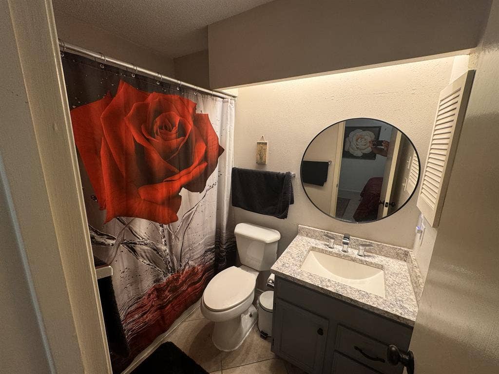 SW SA Room W/ Private Bath