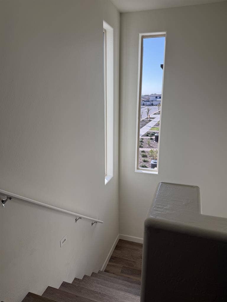 Room for Rent in Townhome - Female