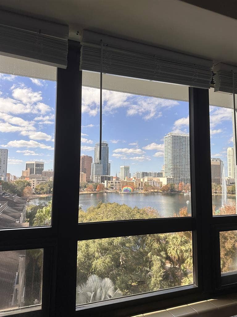 Room for rent - Lake Eola