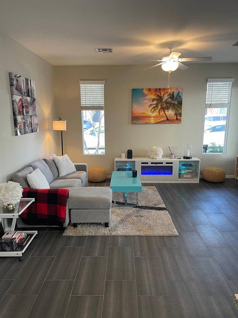 Spacious master suite in East Mesa