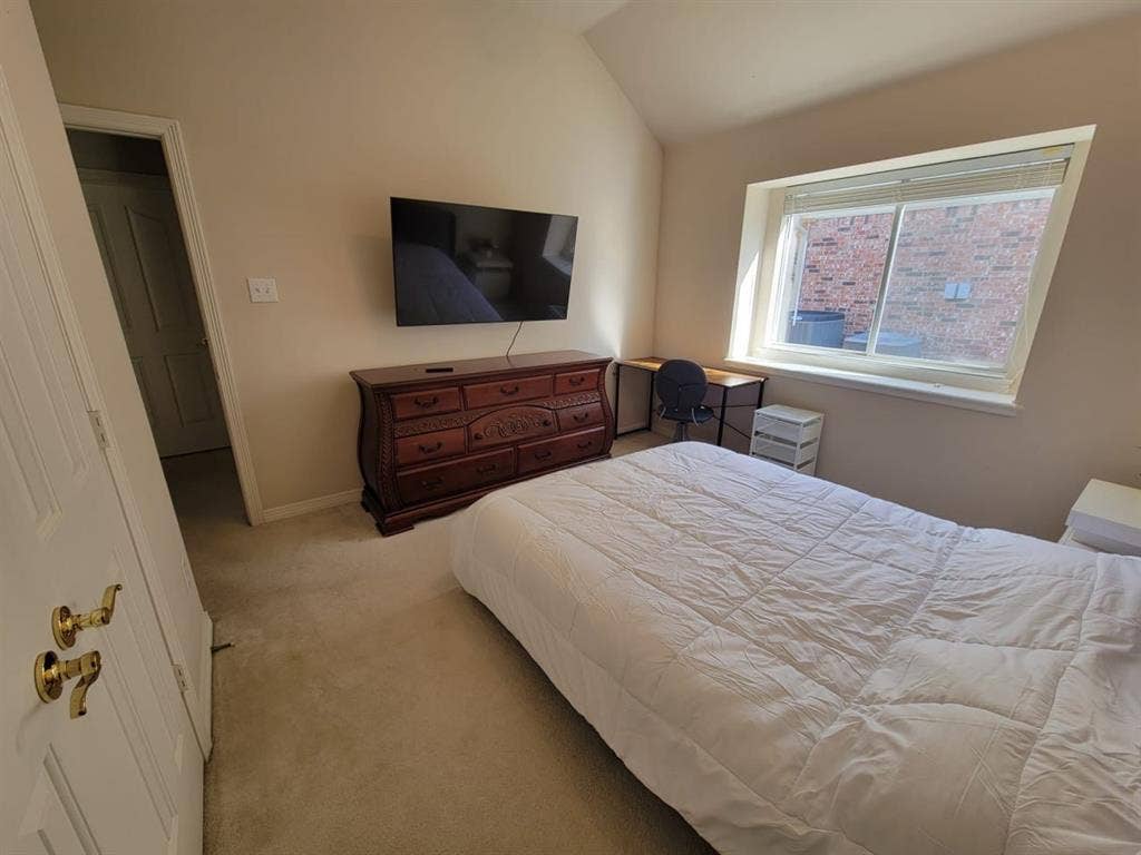 Room Available in Frisco