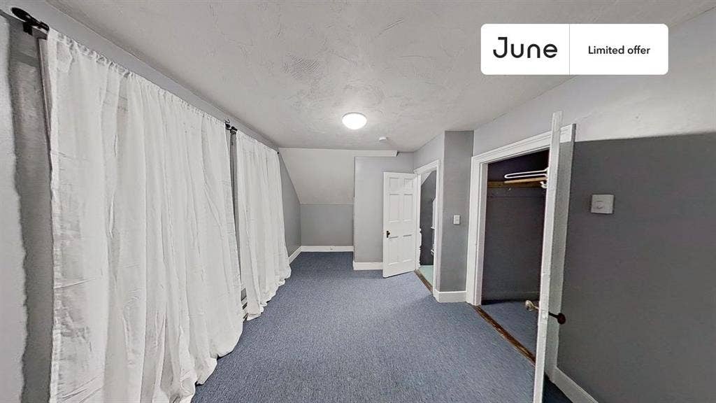 4 BR in Boston