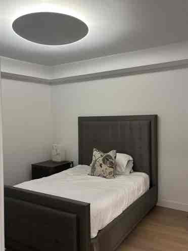 Beautiful room, in Prime location